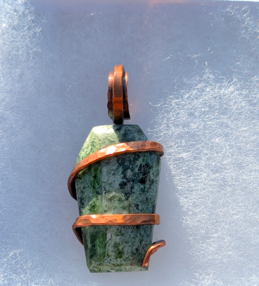 Lions Gate Spiritually Fixed Epidote Coffin Copper Necklace